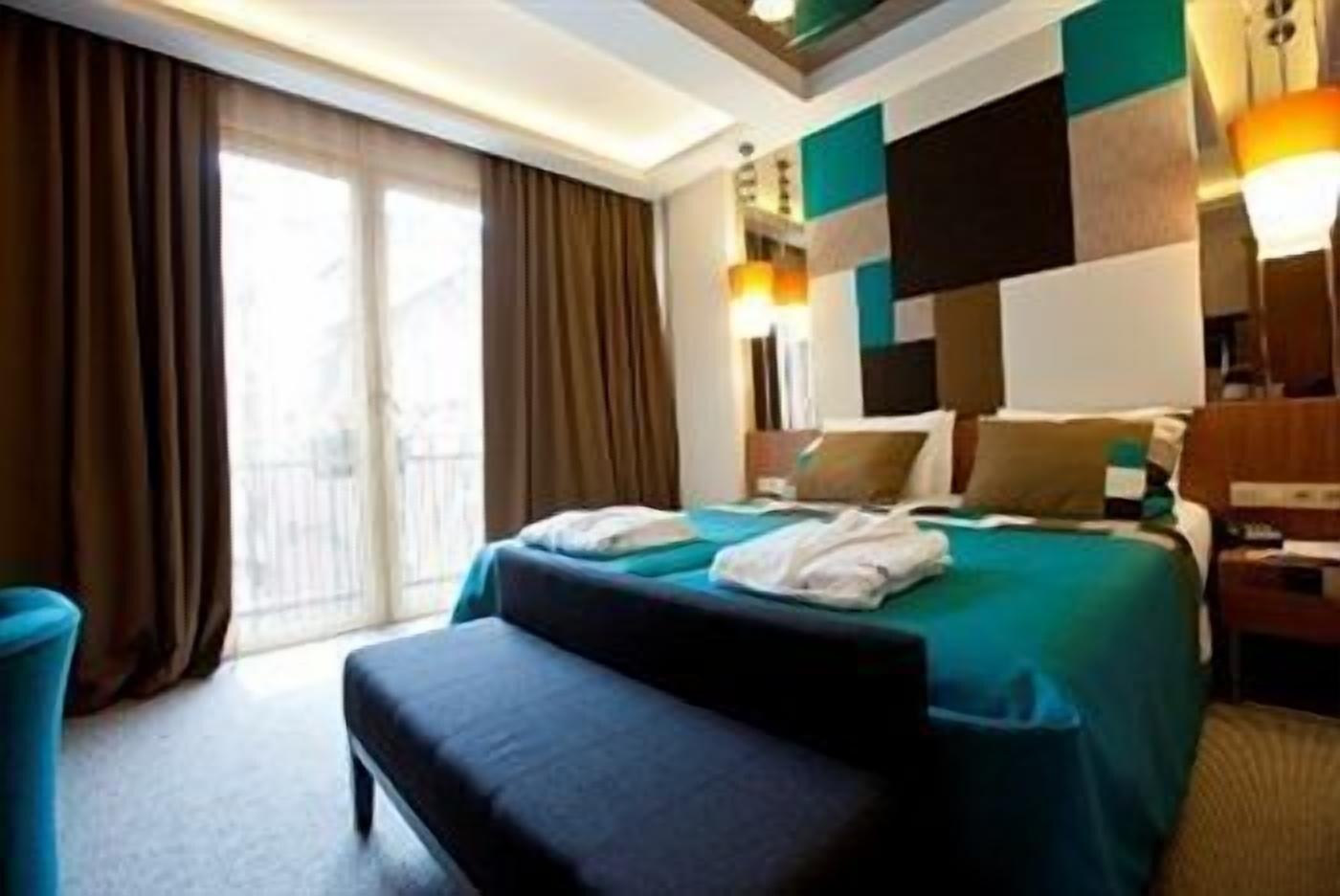 Collage Taksim Hotel Istambul Exterior foto