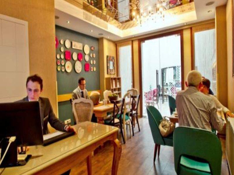 Collage Taksim Hotel Istambul Exterior foto